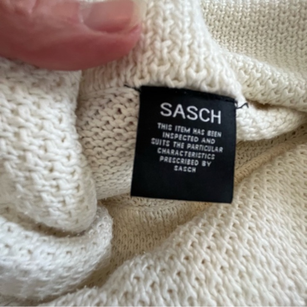 Waffle‎ Knit Cinch Waist White Turtleneck Sweater. - Picture 2 of 5